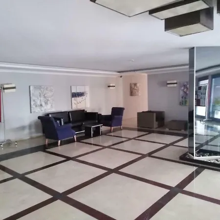 Yali Turizm Orsem * シダ